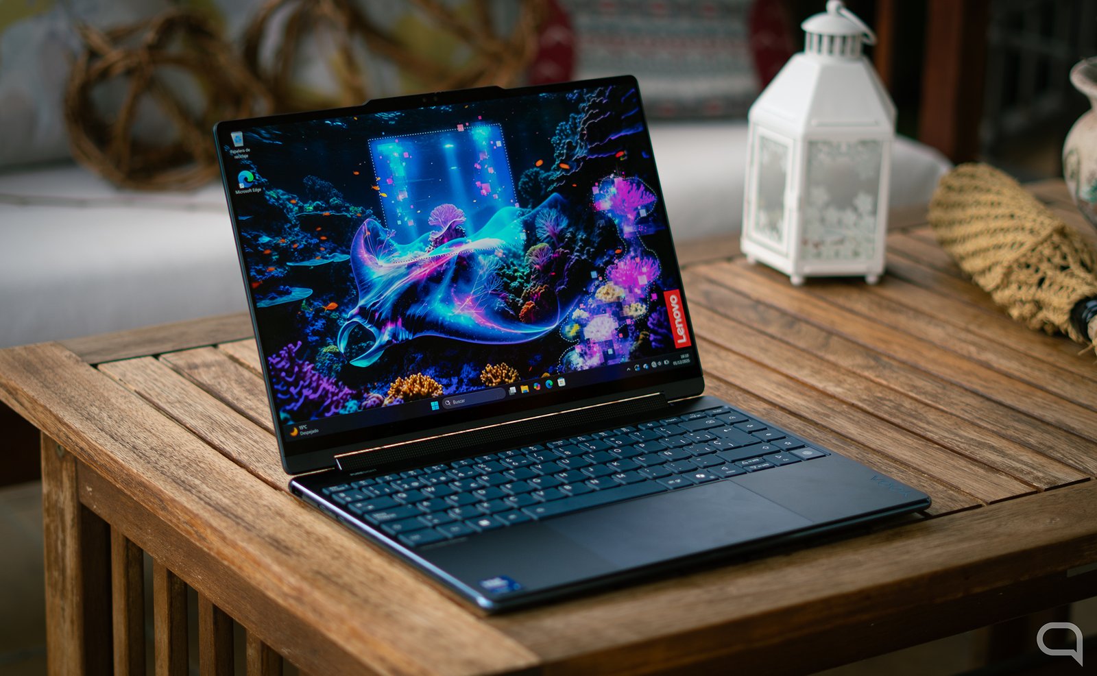 Imagen del Lenovo Yoga 9i en modo tablet