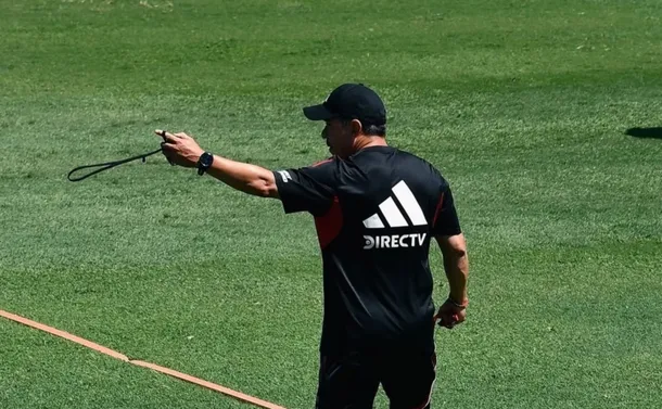 Marcelo Gallardo en una práctica de River