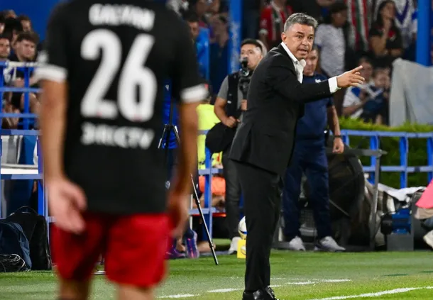 Marcelo Gallardo en una conferencia de prensa