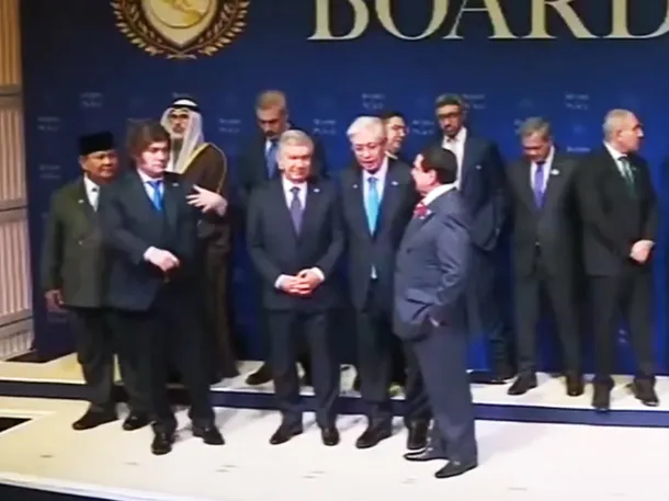 Javier Milei en la Junta por la Paz con Donald Trump