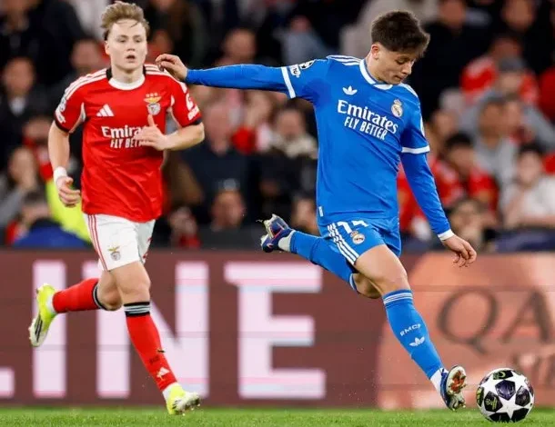 Vinicius Jr. celebrando su gol contra el Benfica en la Champions League