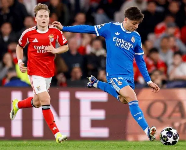 Vinicius Jr. celebrando su gol contra el Benfica en la Champions League
