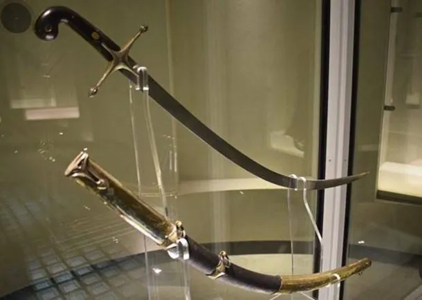 El Sable Corvo de San Martín en el Museo Histórico Nacional