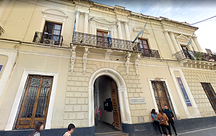 Imagen de un debate en la Universidad Nacional de Córdoba sobre la reforma laboral