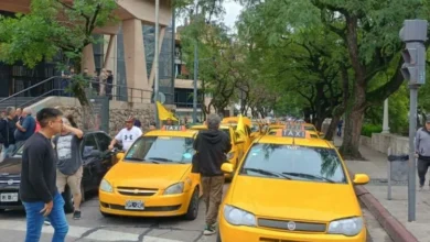 Taxistas protestando en la calle