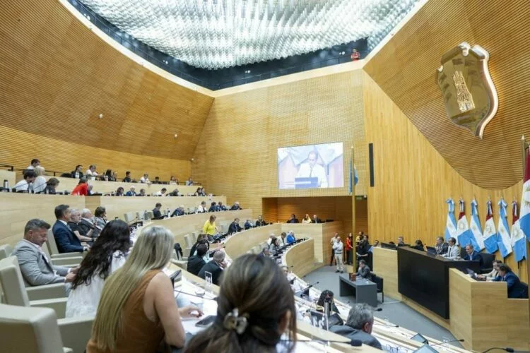 Legisladora María Victoria Busso, impulsora del proyecto de ley de minería digital en Córdoba