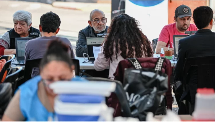 Defensoría del Pueblo de Córdoba en la Plaza San Martín