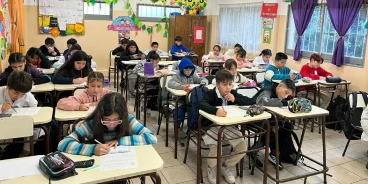 Estudiantes argentinos participan en la Olimpíada Canguro Matemático