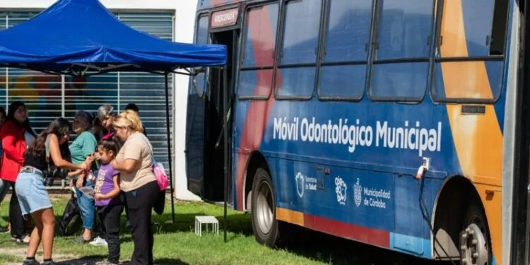 Familias en el Parque Educativo Norte de Marqués Anexo durante el evento 'Vuelta al Cole'