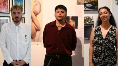 Imagen de la charla a pie de obra con los artistas de PUNTO DE INICIO en el Museo Provincial de Fotografía