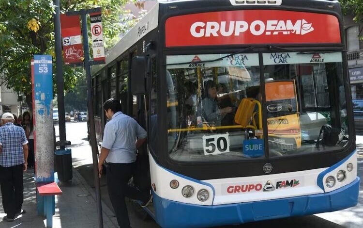 Autobús en la calle de Córdoba