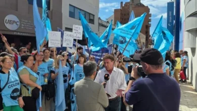 Docentes cordobeses marchando en la ciudad de Córdoba