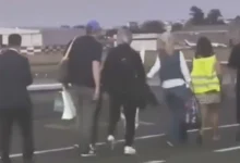 Manuel Adorni en un evento público