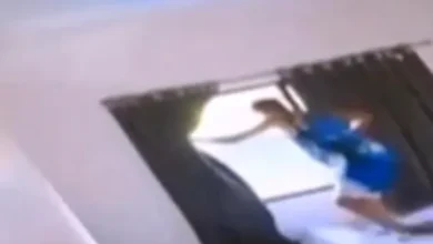 Imagen de un allanamiento policial en Lomas de Zamora