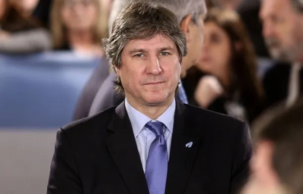 Amado Boudou y Axel Kicillof sonríen en una foto conjunta