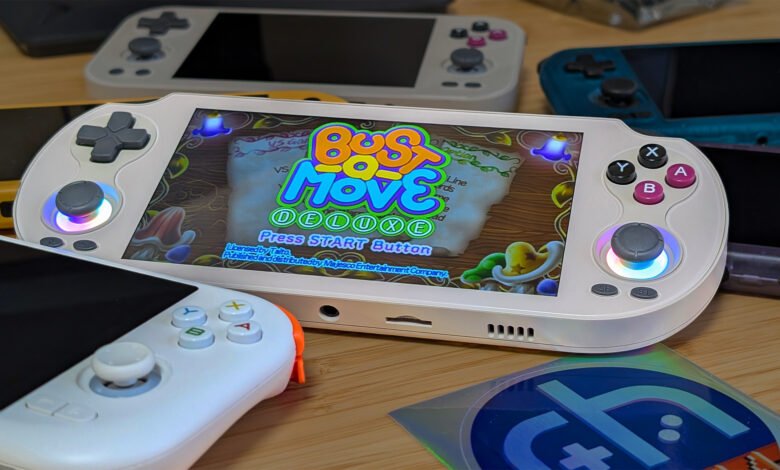 Imagen de la consola retro RG Vita