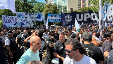La CGT se moviliza hacia el Palacio de Tribunales para acompañar la presentación judicial contra la reforma laboral