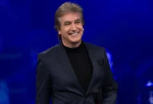 Dante Gebel en un acto político