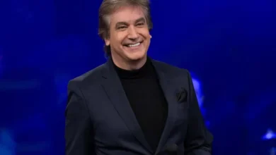 Dante Gebel en un acto político