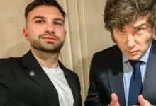 Imagen de un político argentina con una expresión de sorpresa