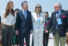 Diego Guelar y Axel Kicillof en un acto público