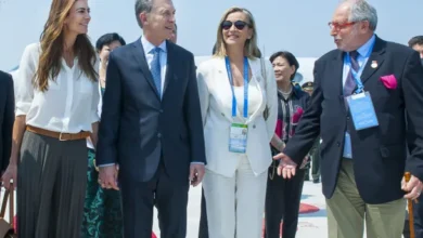 Diego Guelar y Axel Kicillof en un acto público