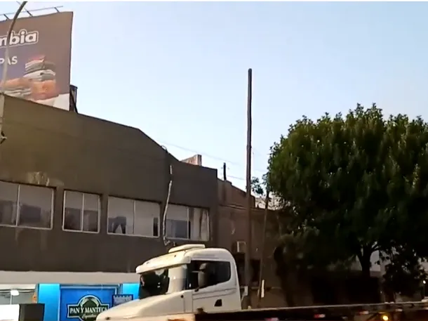 Imagen de un incendio en una fábrica de bicicletas en Barracas