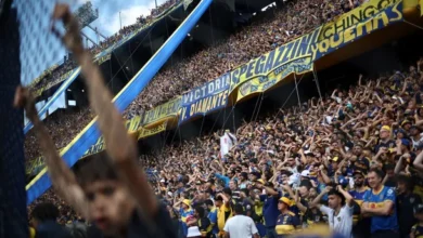 La Bombonera llena de gente durante un partido de fútbol