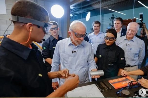 Paolo Rocca y Lula Da Silva en Río de Janeiro durante la inauguración de la Escuela Técnica Roberto Rocca