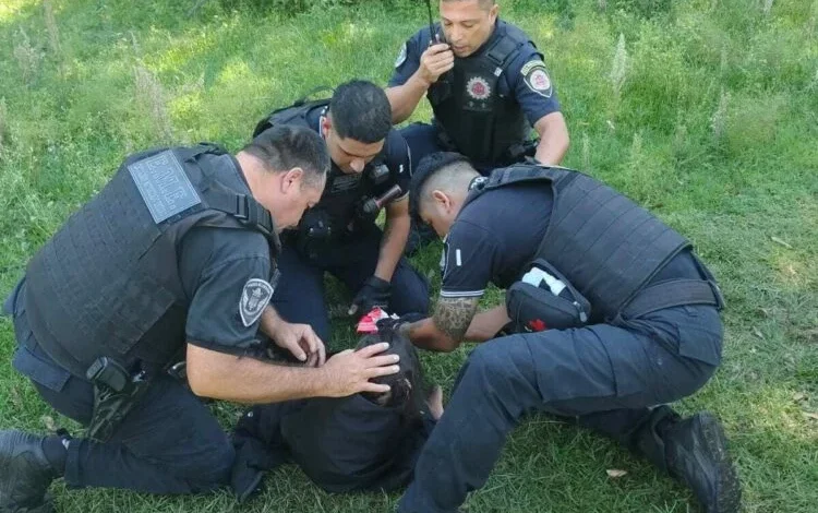 Policías argentinos son reconocidos por su labor en la búsqueda de una menor desaparecida