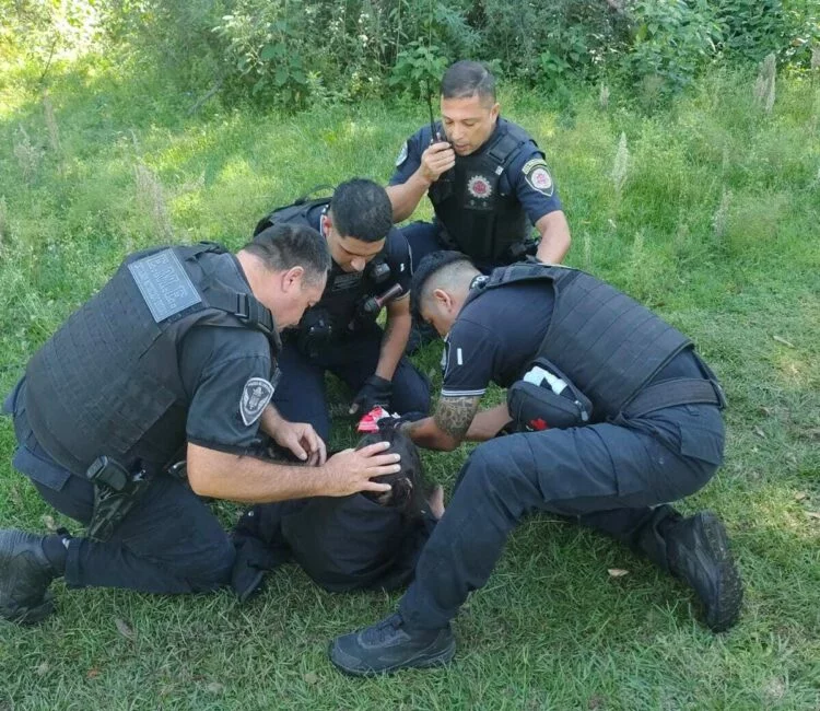 Policías argentinos son reconocidos por su labor en la búsqueda de una menor desaparecida