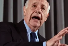 Foto de Roberto Lavagna en un evento político