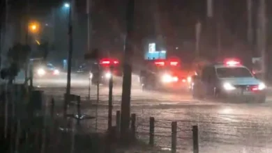 Imagen de un cielo nublado con tormentas en el horizonte