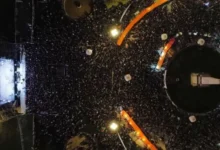 Imagen de la multitud reunida en Plaza de Mayo para la Vigilia por la Identidad