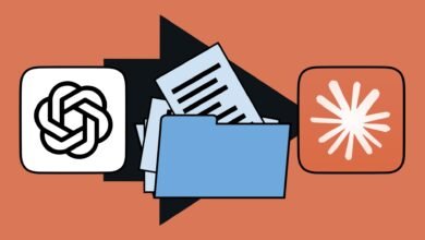 Imagen de una persona trabajando en una laptop con Claude Word