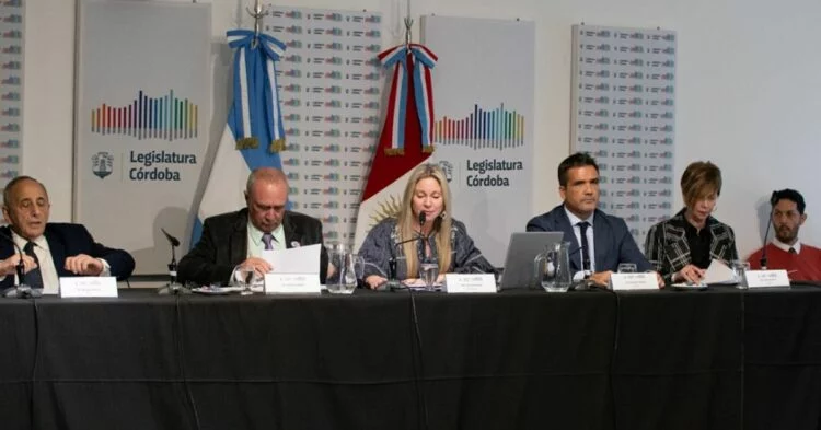 Fachada de la Legislatura de Córdoba, donde se desarrolla el juicio