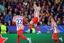 Fotografía del partido entre Atlético de Madrid y Barcelona en la Champions League, con Julián Álvarez celebrando su gol