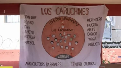 Niños jugando en el comedor 'Los Caruchines'