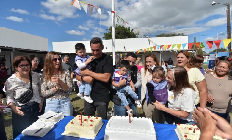 Foto de la celebración del 21° aniversario del CIPEM y el CCI de Ciudad de los Niños en Estación Juárez Celman