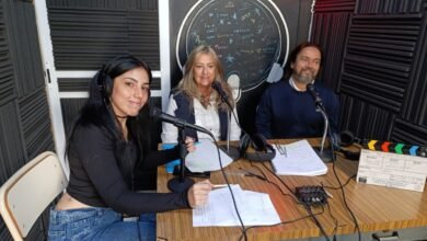 Estudiantes cordobeses reunidos para discutir la convivencia escolar