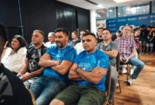 Entrega de certificados a escuelas deportivas barriales en Córdoba