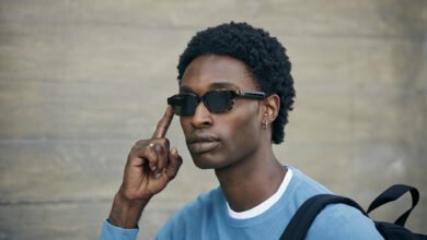 Diseño conceptual de las gafas inteligentes Nothing con cámaras y micrófonos integrados