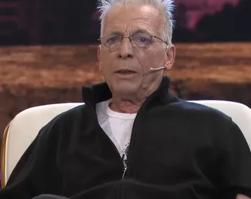 Foto de Gerardo Romano en una producción teatral