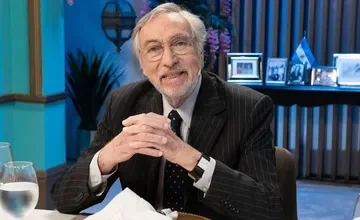 Foto de Luis Brandoni en una de sus actuaciones más destacadas