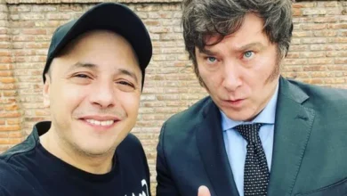 Foto de El Dipy en un escenario de concierto