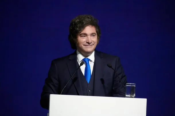 Javier Milei en una reunión con líderes religiosos