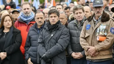 Axel Kicillof en la ceremonia central por el Día del Veterano y de los Caídos en la Guerra de Malvinas