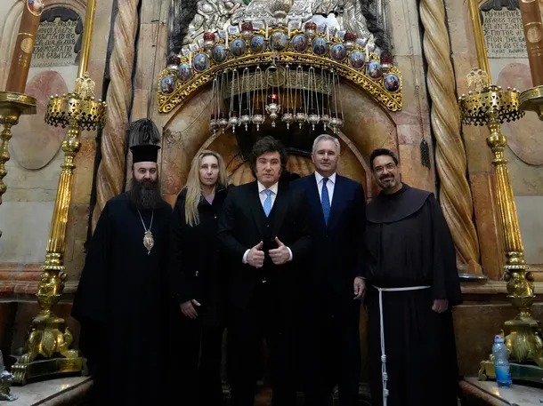 Javier Milei en Israel anunciando la reforma electoral