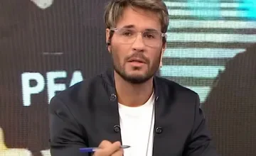 Tomás Dente en el aire