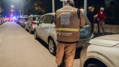 Imagen de un estacionamiento medido en la ciudad de Córdoba